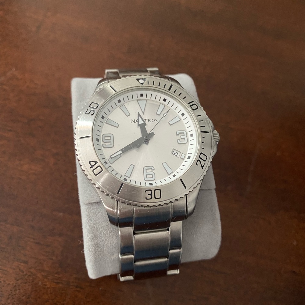 Men’s Nauticus overwatch mint condition.